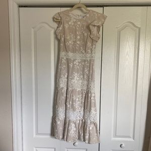 Antonio Melani Janet Appliqué - Sesame Colored MIDI dress